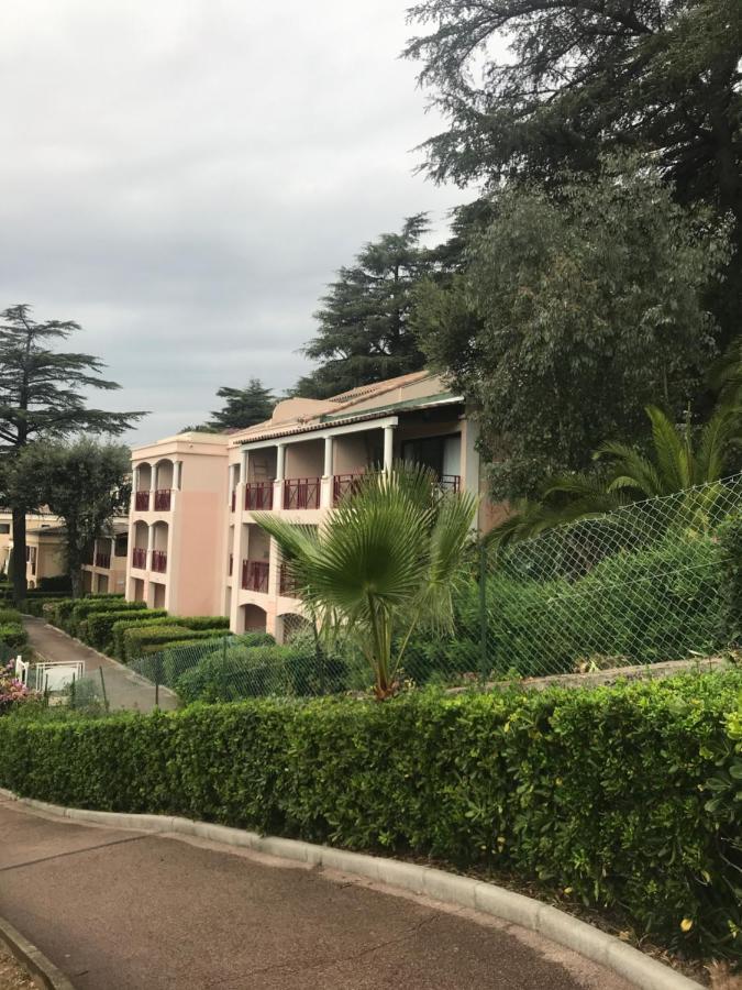 Cocon Cannois Cannes Bagian luar foto